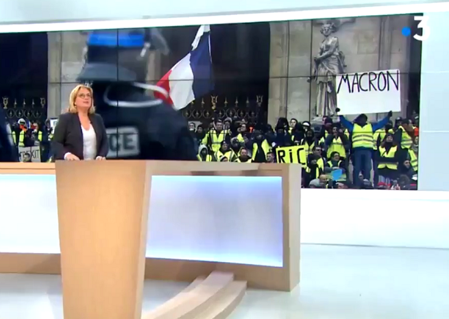 Program France 3 ze zmodyfikowanym zdjęciem z protestu 