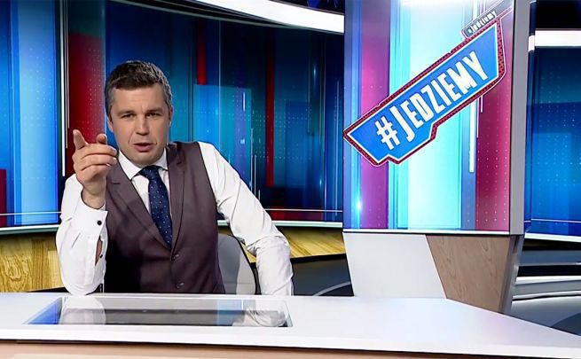 Michał Rachoń w programie TVP Info „Jedziemy”; fot. TVP